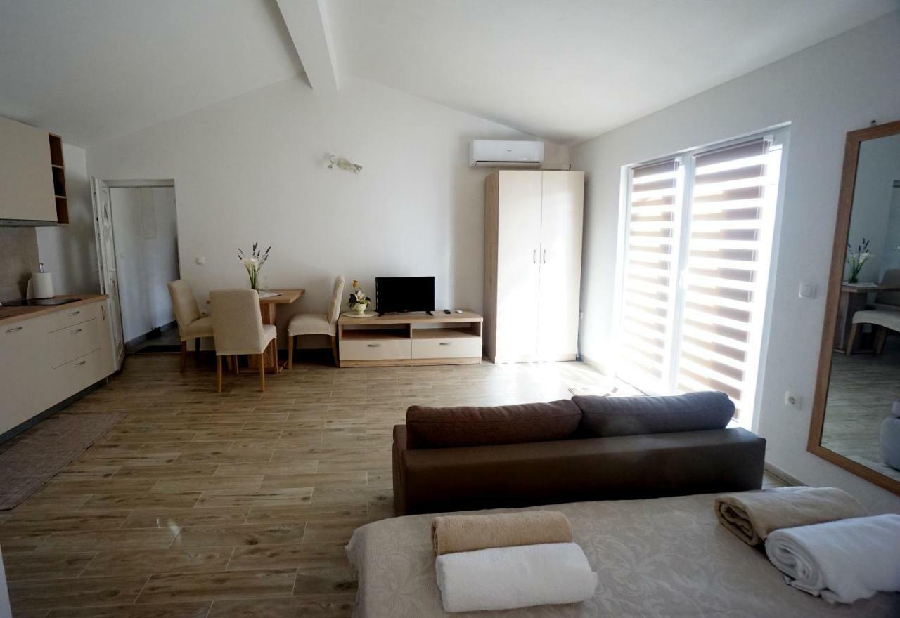 Apartments Sanja Jezera Kültér fotó